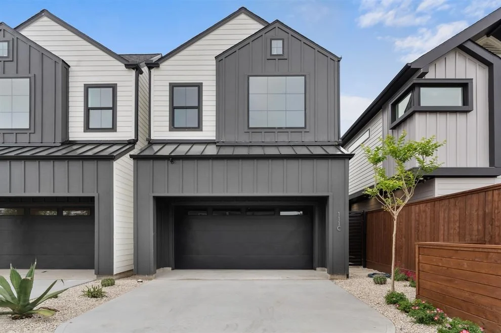 Unit for sale at 111 E 32nd Street, Houston, TX 77018