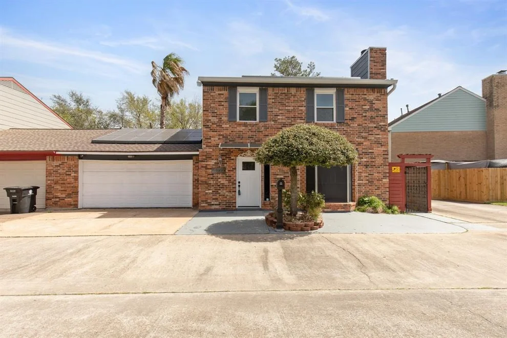 Unit for sale at 9222 Barr Circle, Houston, TX 77080