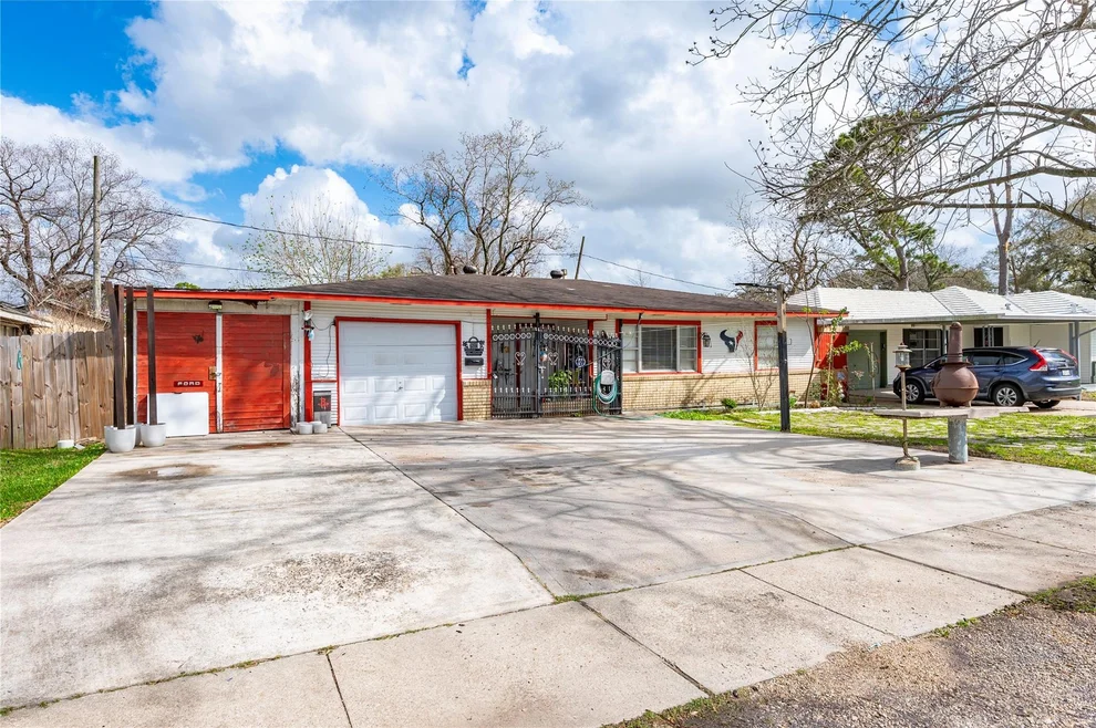 Unit for sale at 1503 Locklaine Drive, Pasadena, TX 77502