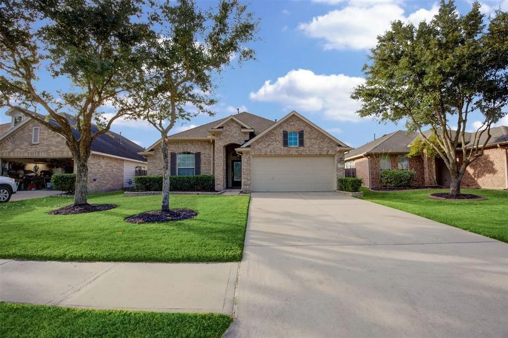 Unit for sale at 15115 Olmstead Park Drive, Cypress, TX 77429