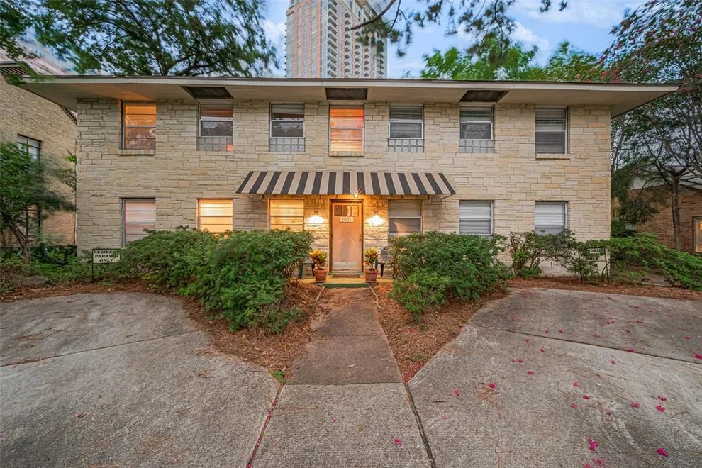 Unit for sale at 2021 Southgate Boulevard, Houston, TX 77030