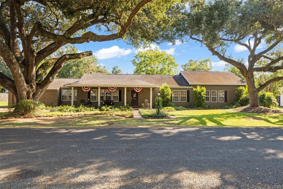 Unit for sale at 815 Merry Lane, Wharton, TX 77488
