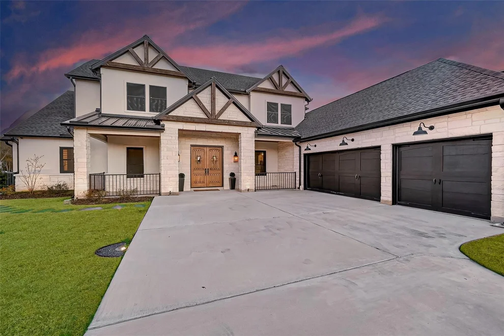 Unit for sale at 18908 W Grand Pine Circle, Montgomery, TX 77356