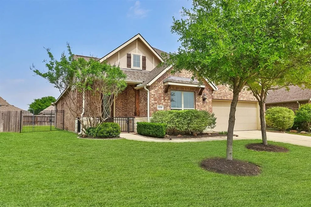 Unit for sale at 22710 Newcourt Place Street, Tomball, TX 77375