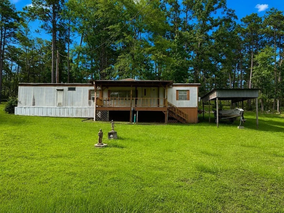 Unit for sale at 270 Peachtree Drive, Burkeville, TX 75932