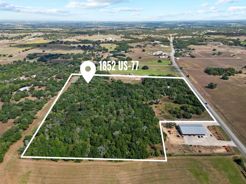 Unit for sale at 1730 Us Highway 77 S, Hallettsville, TX 77964