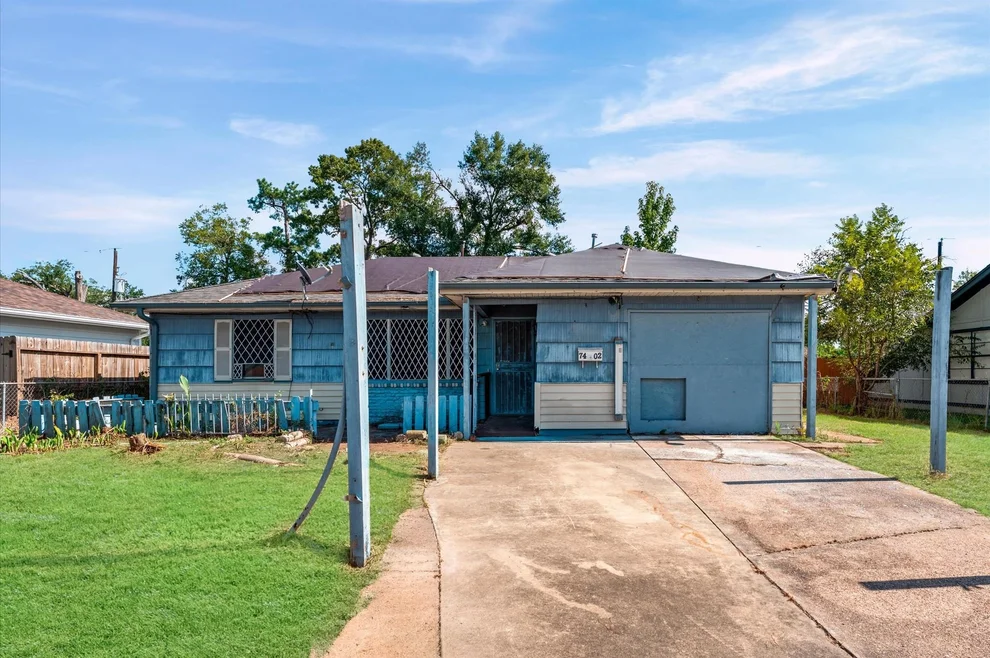 Unit for sale at 7402 Yoe Street, Houston, TX 77016