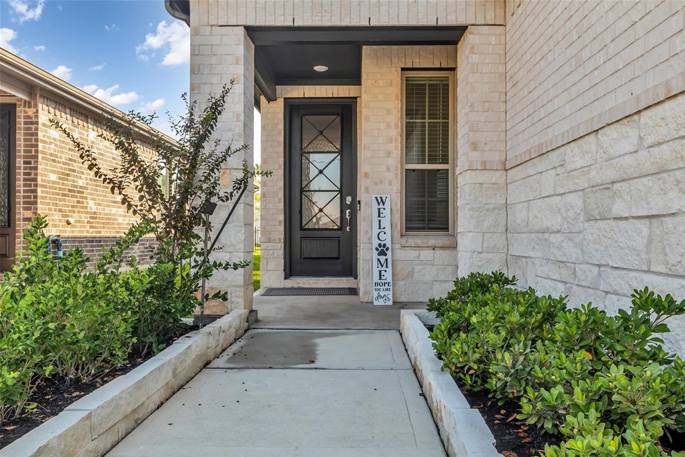Unit for sale at 8023 Prospect Drive, Fulshear, TX 77441