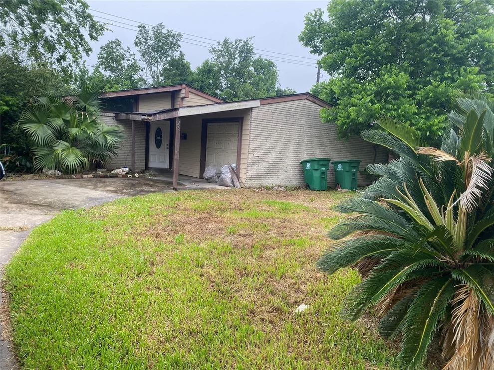 Unit for sale at 2635 Knotty Oaks Trail, Houston, TX 77045