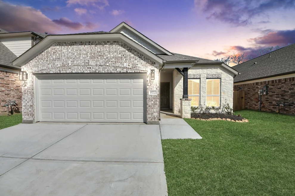 Unit for sale at 15722 Telge Ridge Lane, Cypress, TX 77429