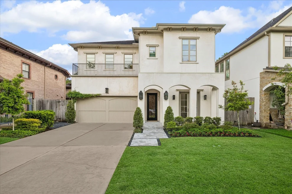 Unit for sale at 4131 Coleridge Street, West University Place, TX 77005