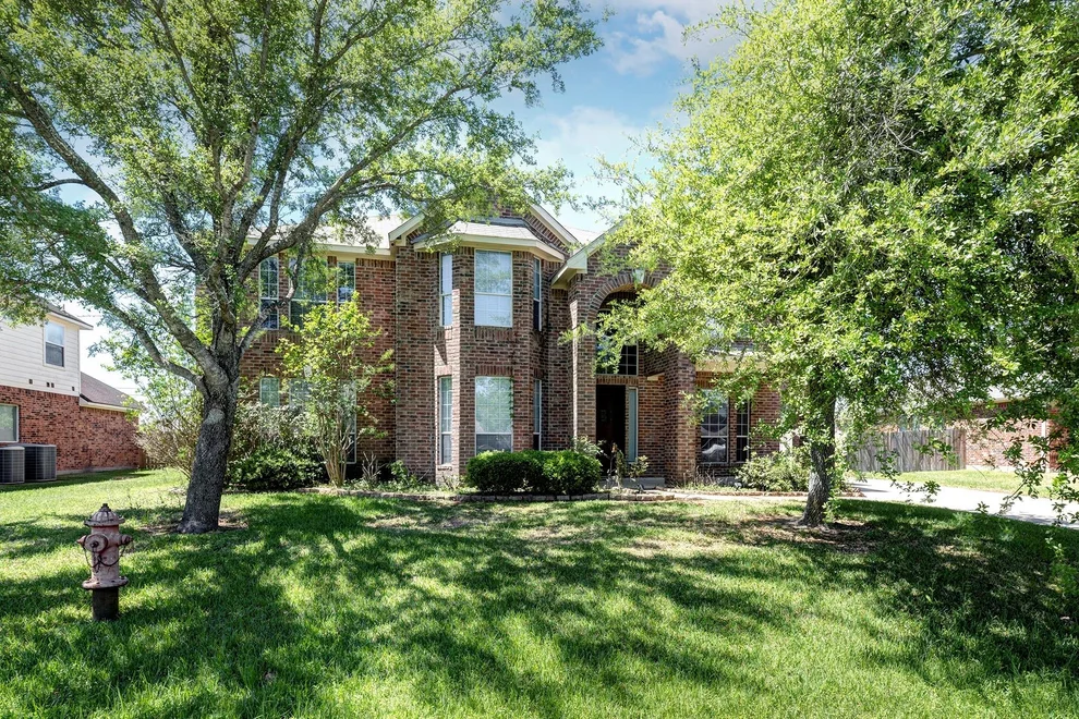 Unit for sale at 21623 Country Club Green Drive, Tomball, TX 77375