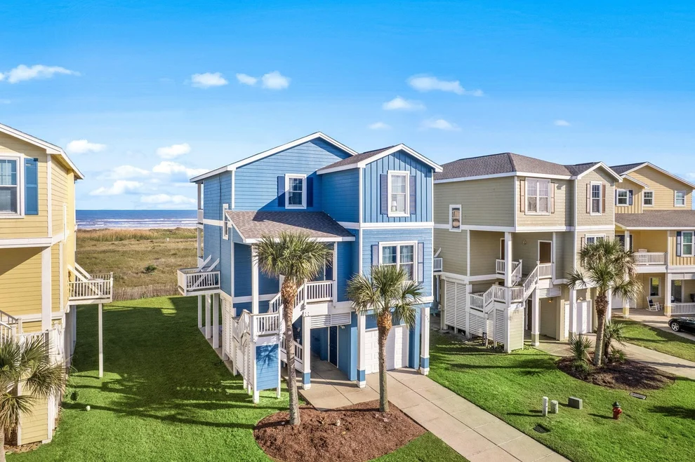 Unit for sale at 4223 King Rail Circle, Galveston, TX 77554