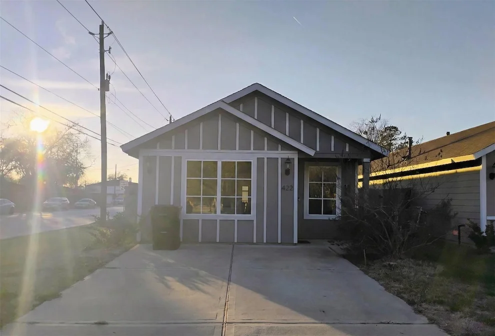 Unit for sale at 422 3rd Street, Rosenberg, TX 77471