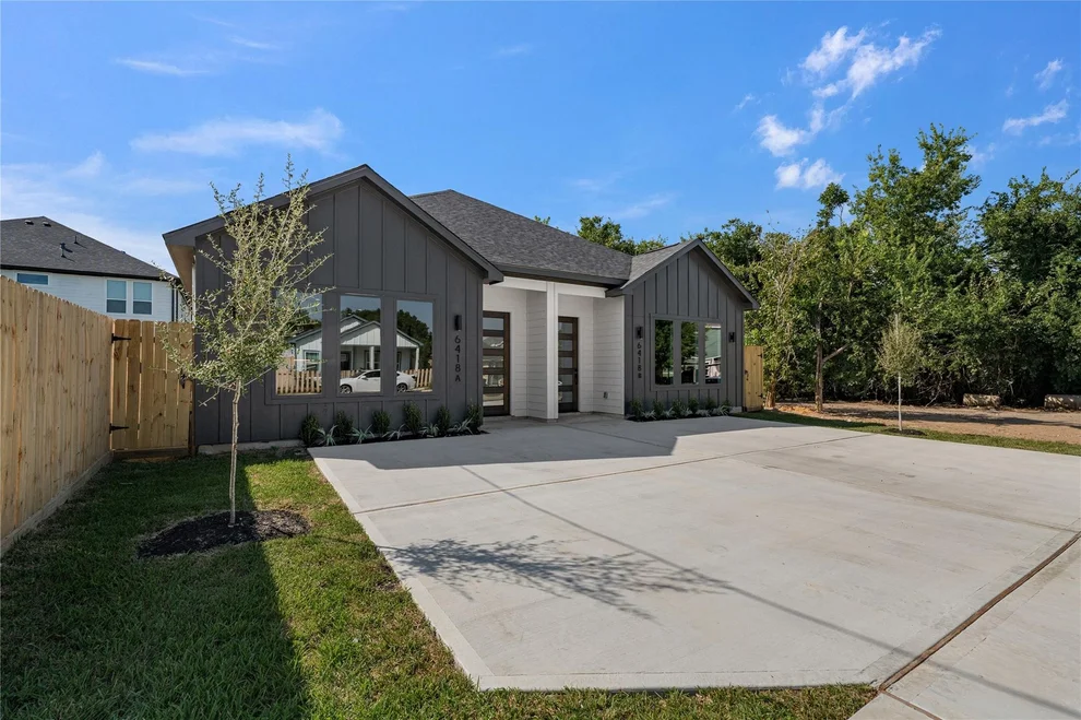 Unit for sale at 6418 Paris, Houston, TX 77021