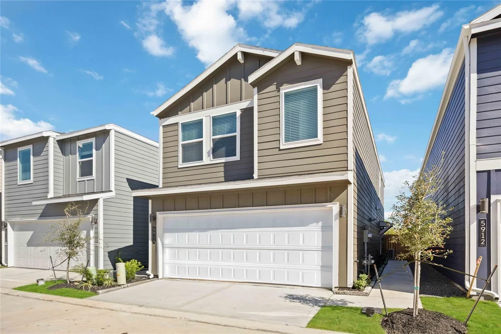 Unit for sale at 5933 Manning Oaks Street, Houston, TX 77091