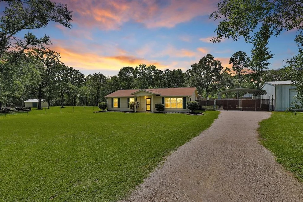 Unit for sale at 814 Whipporwill Road, Conroe, TX 77303