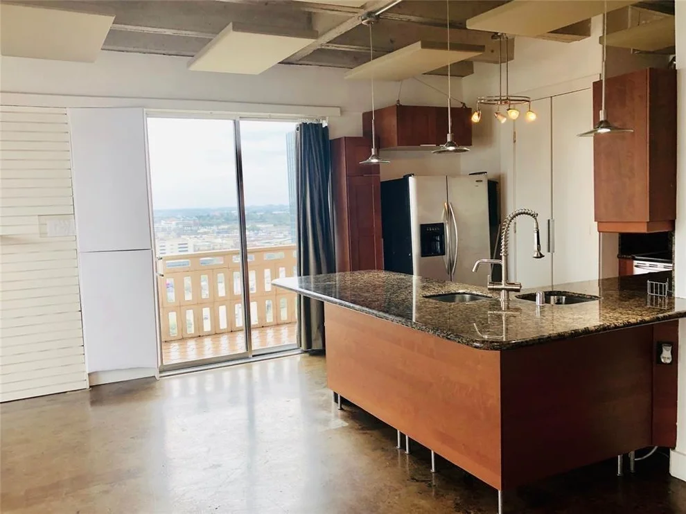 Unit for sale at 2016 Main Street, Houston, TX 77002