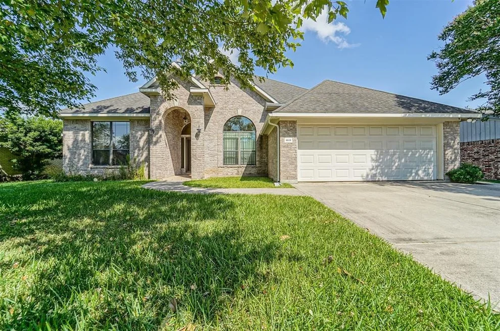Unit for sale at 4610 S Flamingo Drive, Seabrook, TX 77586