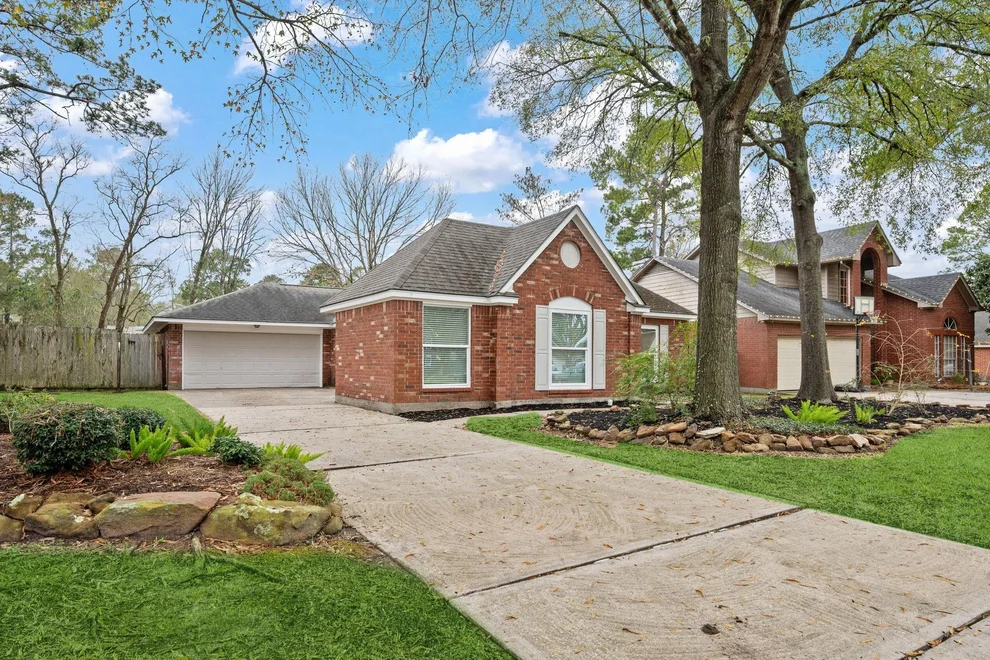 Unit for sale at 5411 Shady Maple Drive, Houston, TX 77339