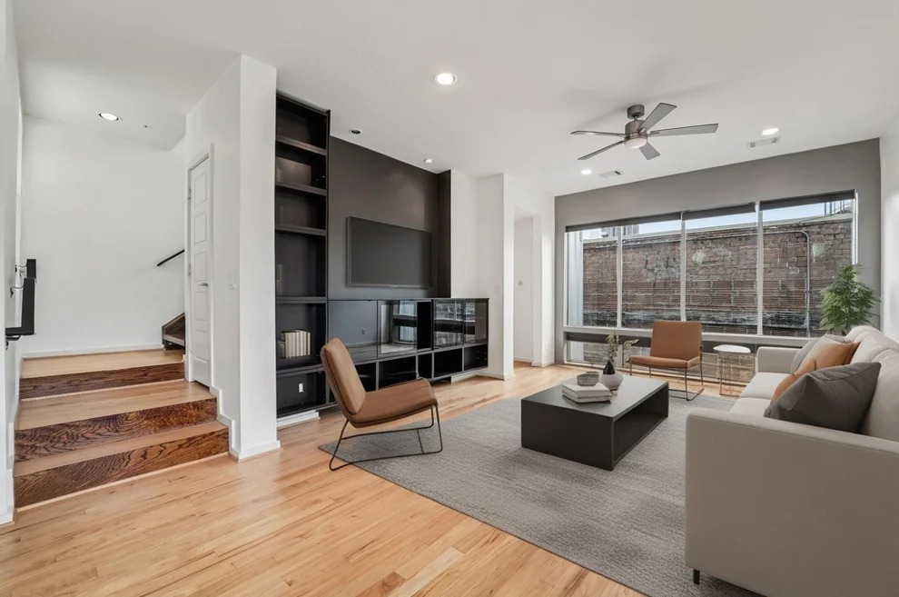 Unit for sale at 1601 W Webster Street, Houston, TX 77019
