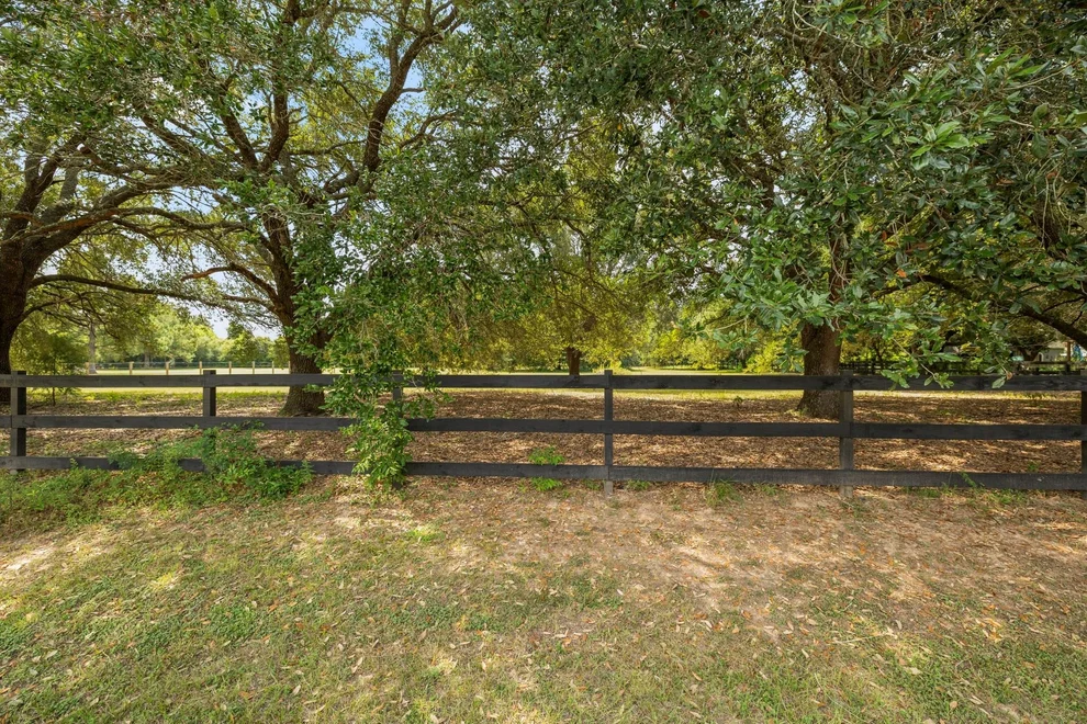 Unit for sale at 0 Robeck Street, Tomball, TX 77377