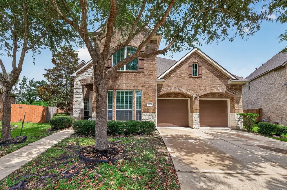 Unit for sale at 16911 N Aliana Road, Richmond, TX 77407