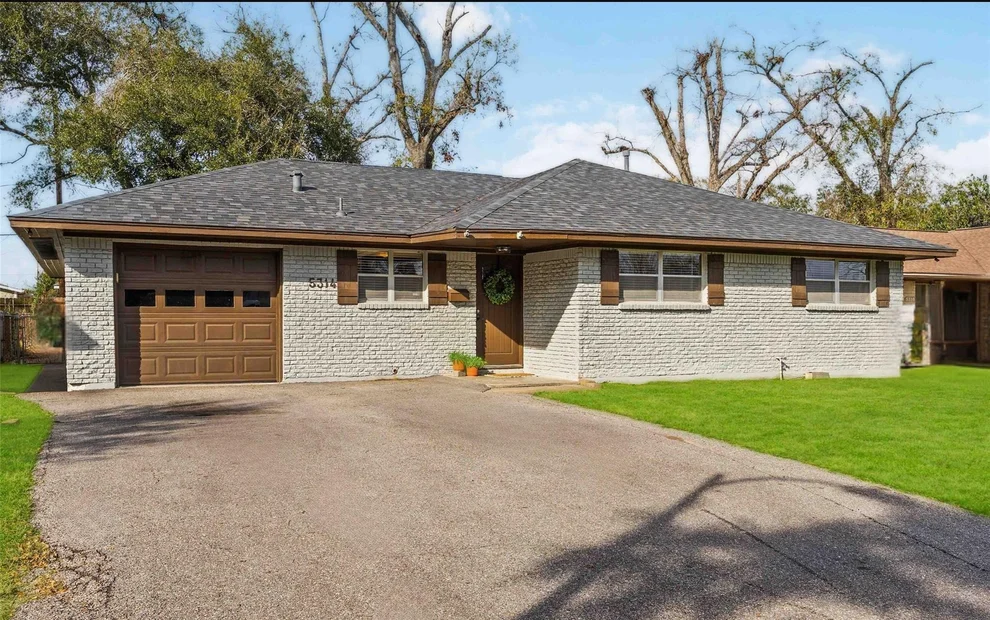 Unit for sale at 5314 Verdome Lane, Houston, TX 77092