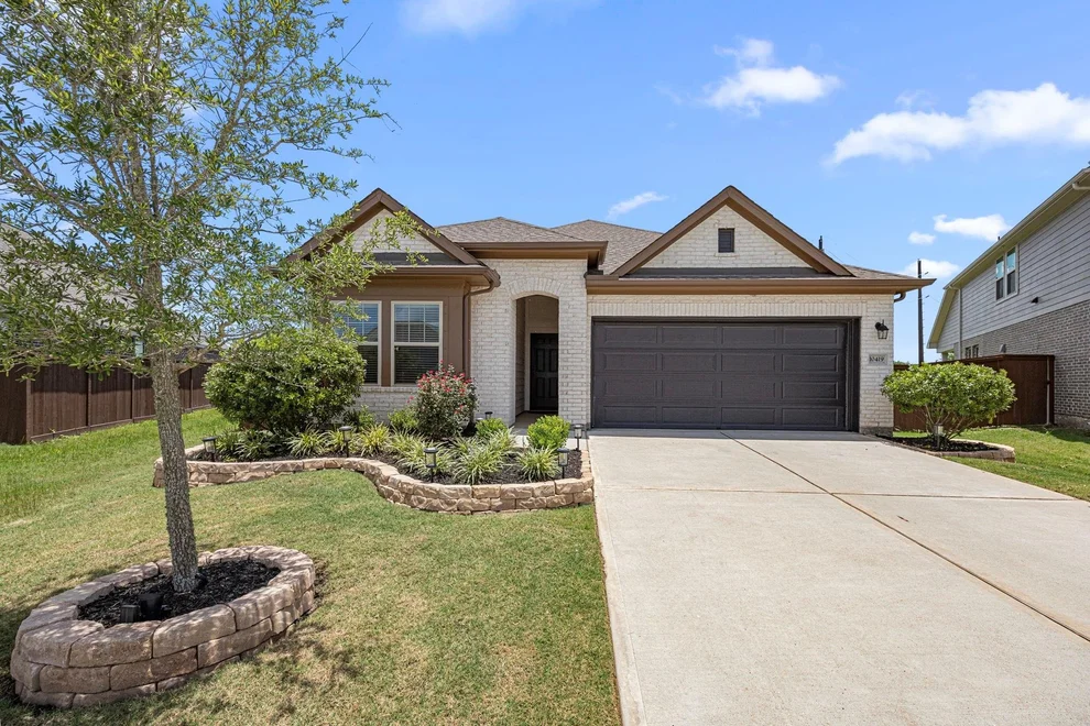 Unit for sale at 10419 Hay Meadow Drive, Iowa Colony, TX 77583