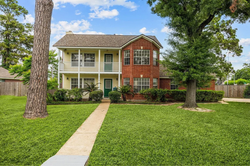 Unit for sale at 5118 Burt Street, Houston, TX 77018