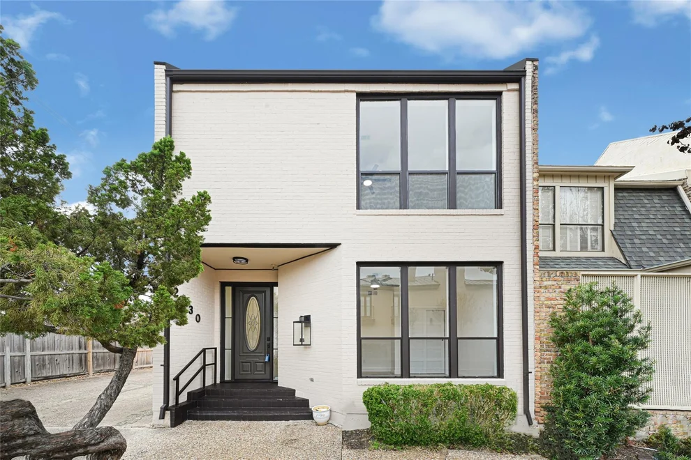 Unit for sale at 2230 Fulham Court, Houston, TX 77063