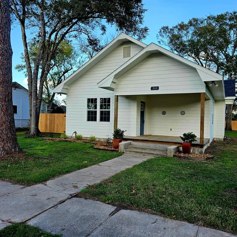 Unit for sale at 311 August Street, El Campo, TX 77437