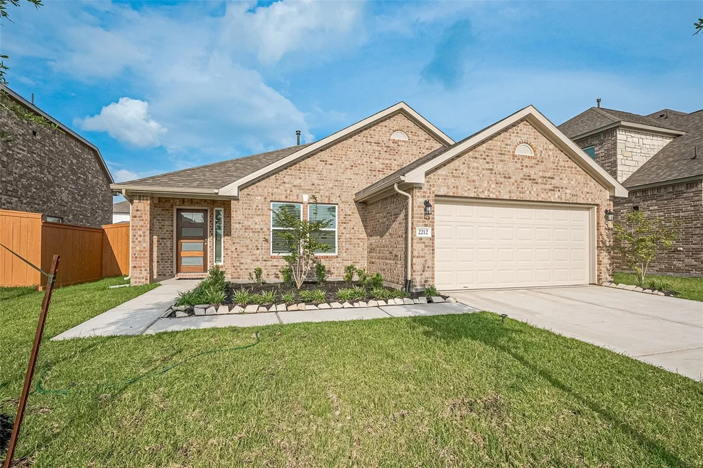 Unit for sale at 2212 Manila Lane, Texas City, TX 77568