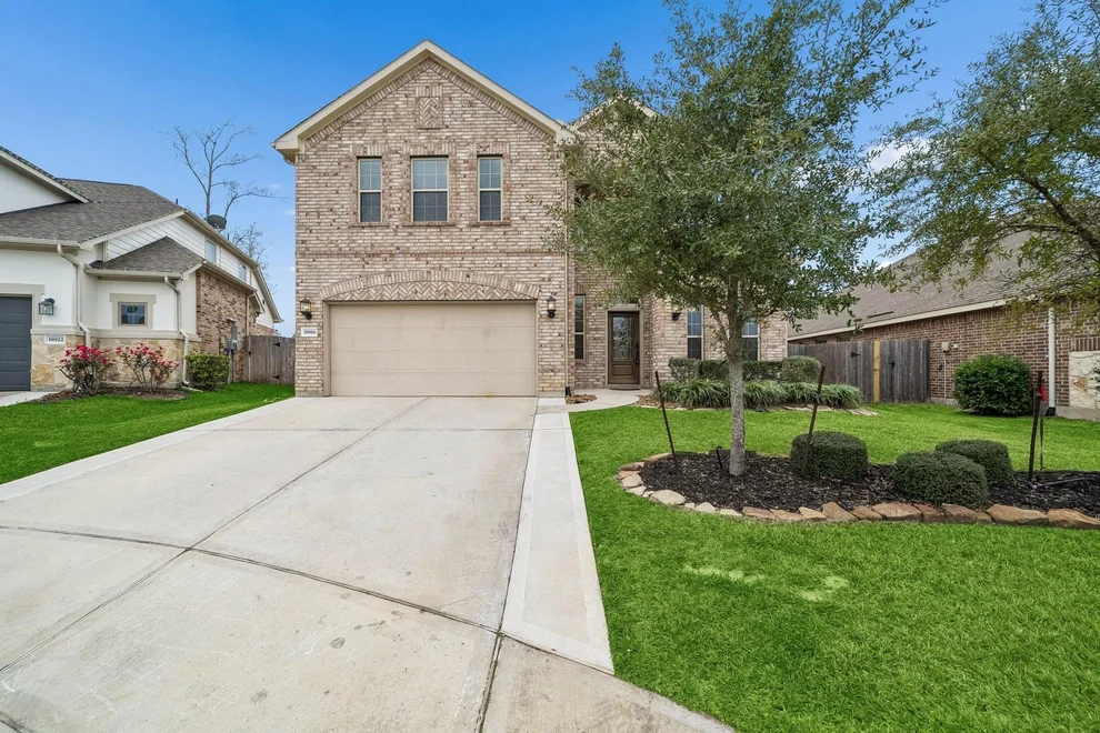 Unit for sale at 18918 Sorrento Point Drive, New Caney, TX 77357