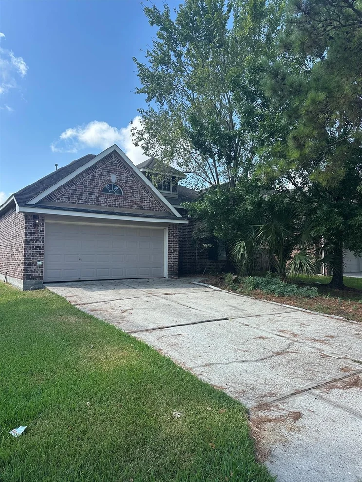 Unit for sale at 10 Andante Trail Place, Shenandoah, TX 77381