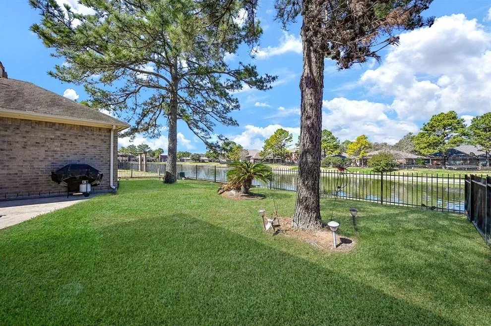 Unit for sale at 17214 Horsetooth Canyon Drive, Houston, TX 77095