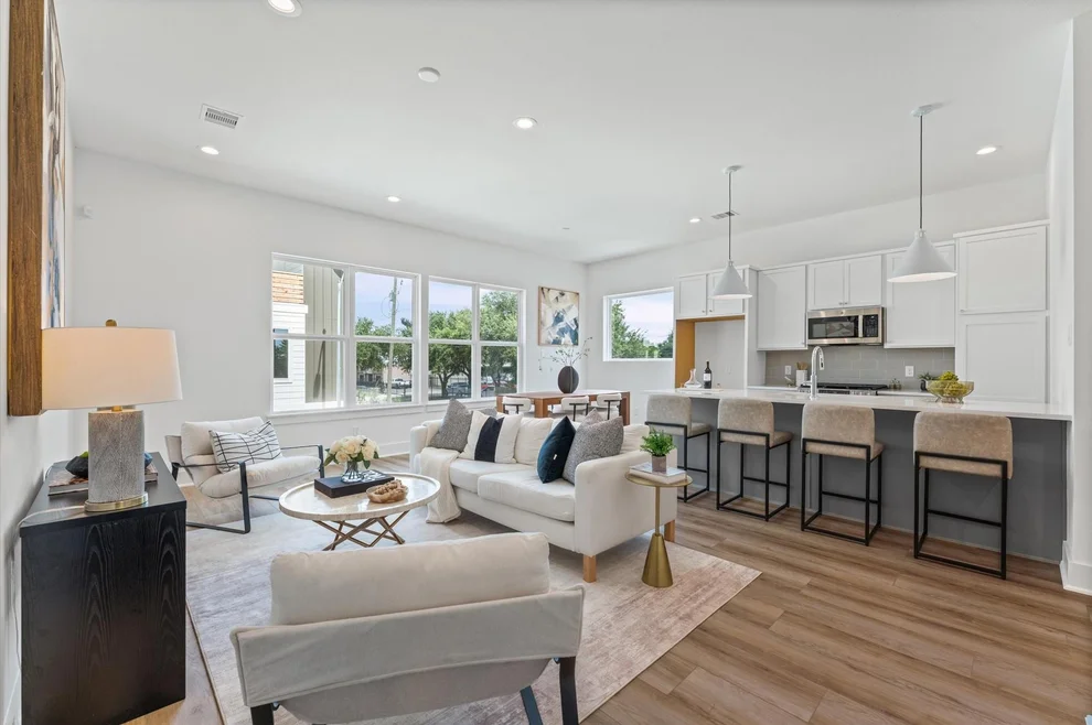 Unit for sale at 5358 Waleska, Houston, TX 77091