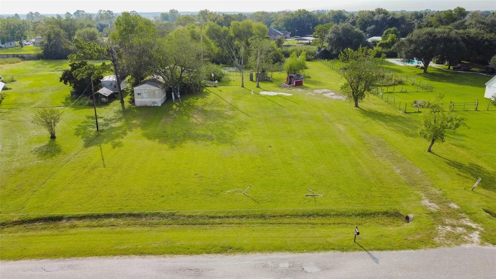 Unit for sale at 3005 Indian Acres Street, Alvin, TX 77511