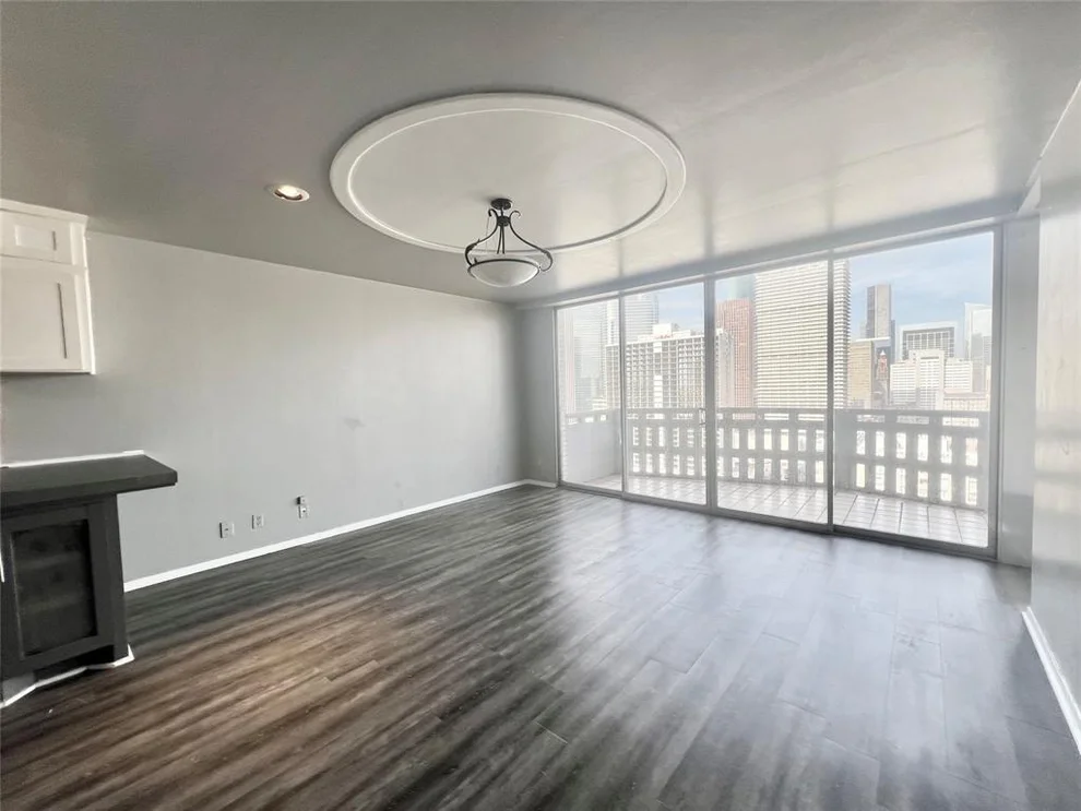 Unit for sale at 2016 Main Street, Houston, TX 77002
