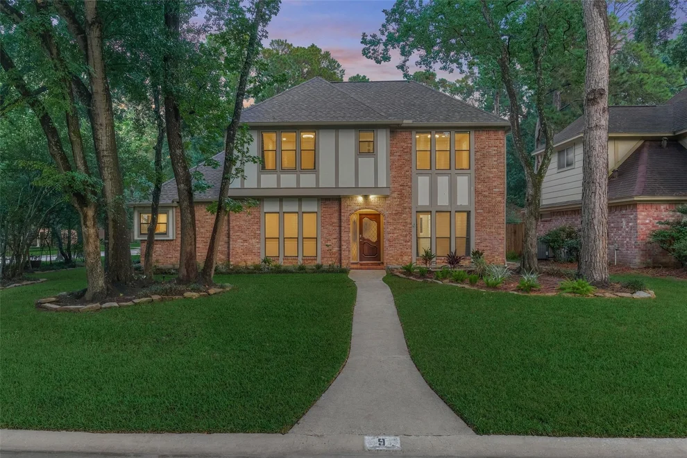 Unit for sale at 9 Southfork Pines Court, Spring, TX 77381