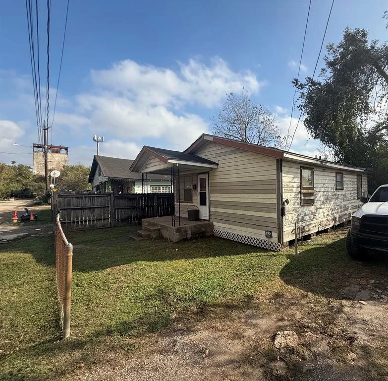 Unit for sale at 4412 Cline Street, Houston, TX 77020