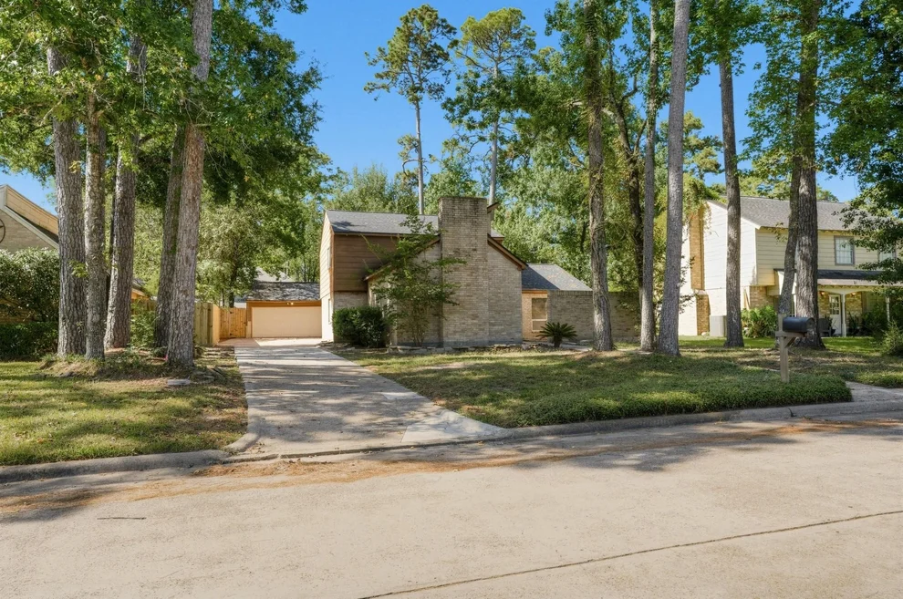 Unit for sale at 2038 Parkdale Drive, Houston, TX 77339
