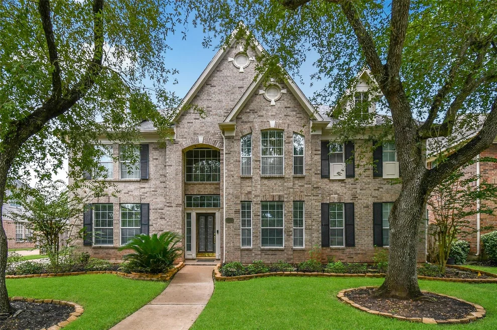 Unit for sale at 1519 Meadowsweet Drive, Sugar Land, TX 77479