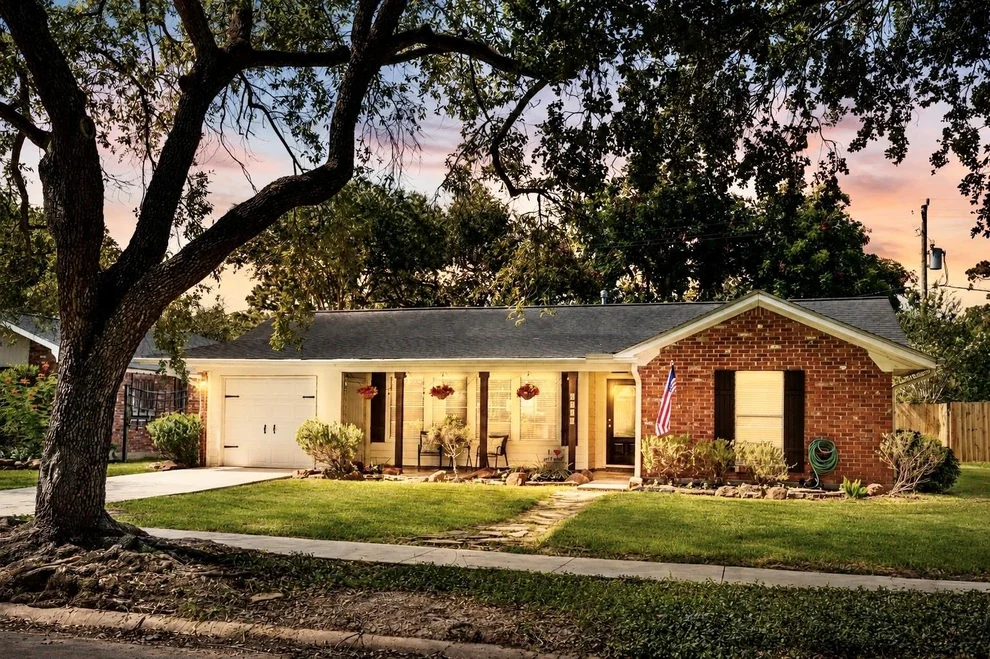 Unit for sale at 5314 Stillbrooke Drive, Houston, TX 77096