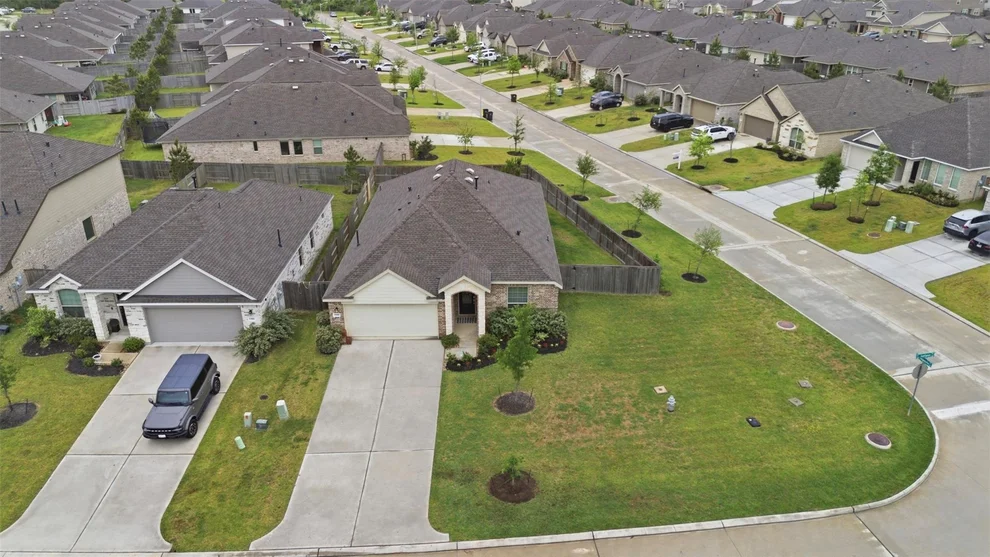 Unit for sale at 1386 Antigua Drive, Conroe, TX 77301