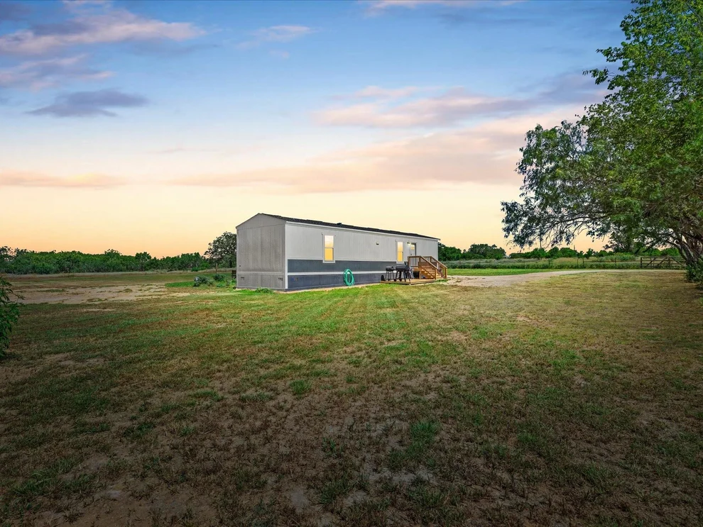 Unit for sale at 3131 Sandy Elm Road, La Vernia, TX 78121