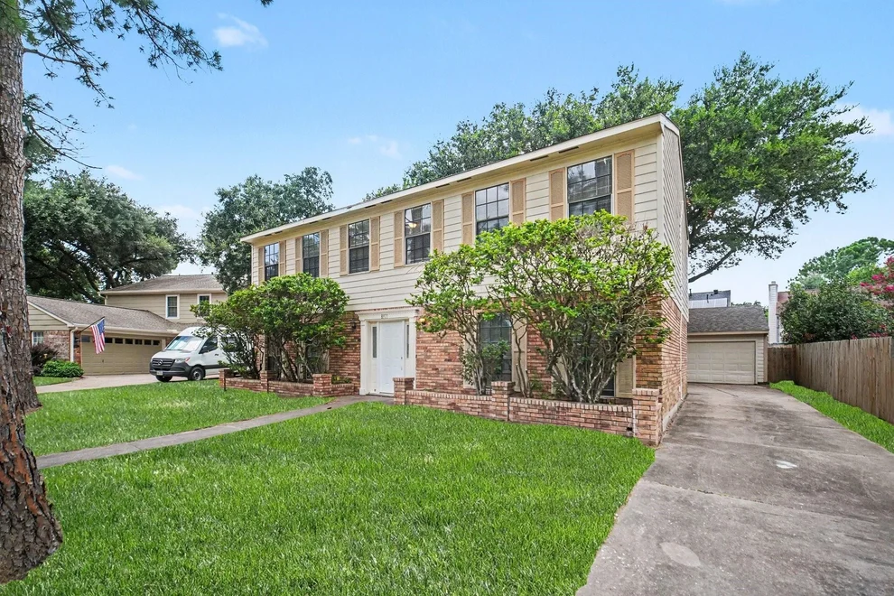 Unit for sale at 8311 Lime Springs Drive, Houston, TX 77095