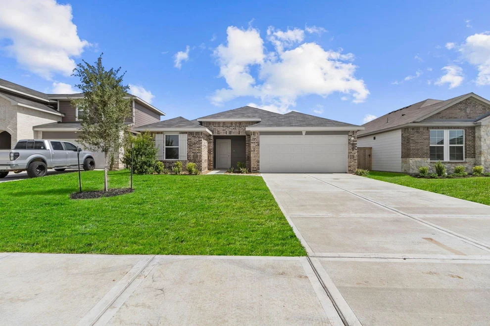 Unit for sale at 525 Wax Myrtle Way, Hockley, TX 77447