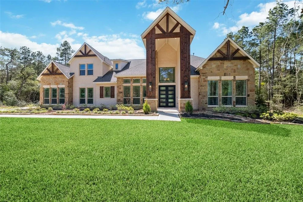Unit for sale at 7525 High Meadow Ridge Drive, Montgomery, TX 77316