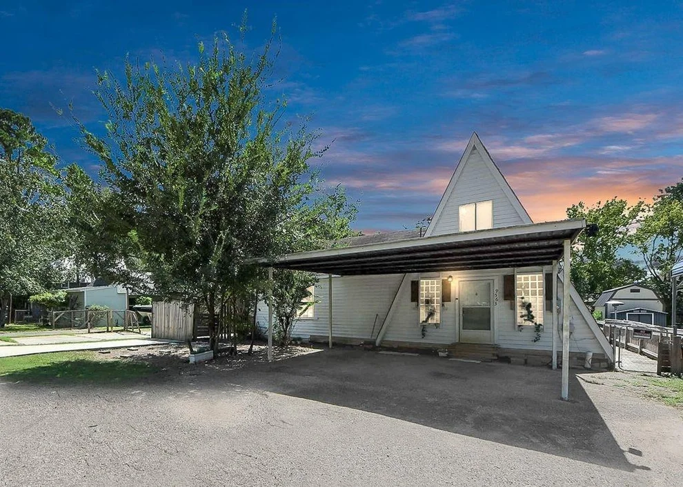 Unit for sale at 9563 Darkwood Street, Willis, TX 77318